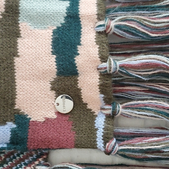 Express Neckscarf - Picture 2 of 2